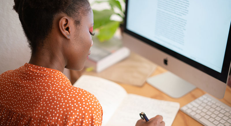 Everlytic | Blog | 3 Emails You Should Send to Drive Conversions | Blog Image | African Woman