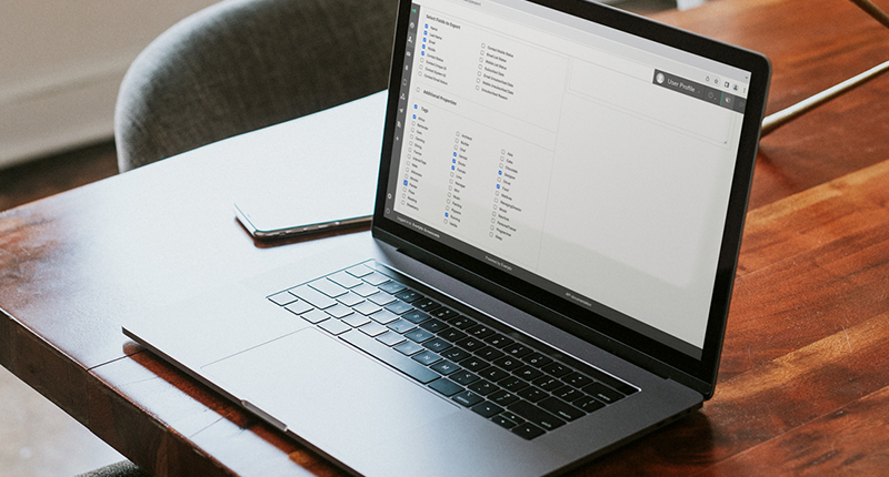 Laptop Showing Everlytic List Export Feature